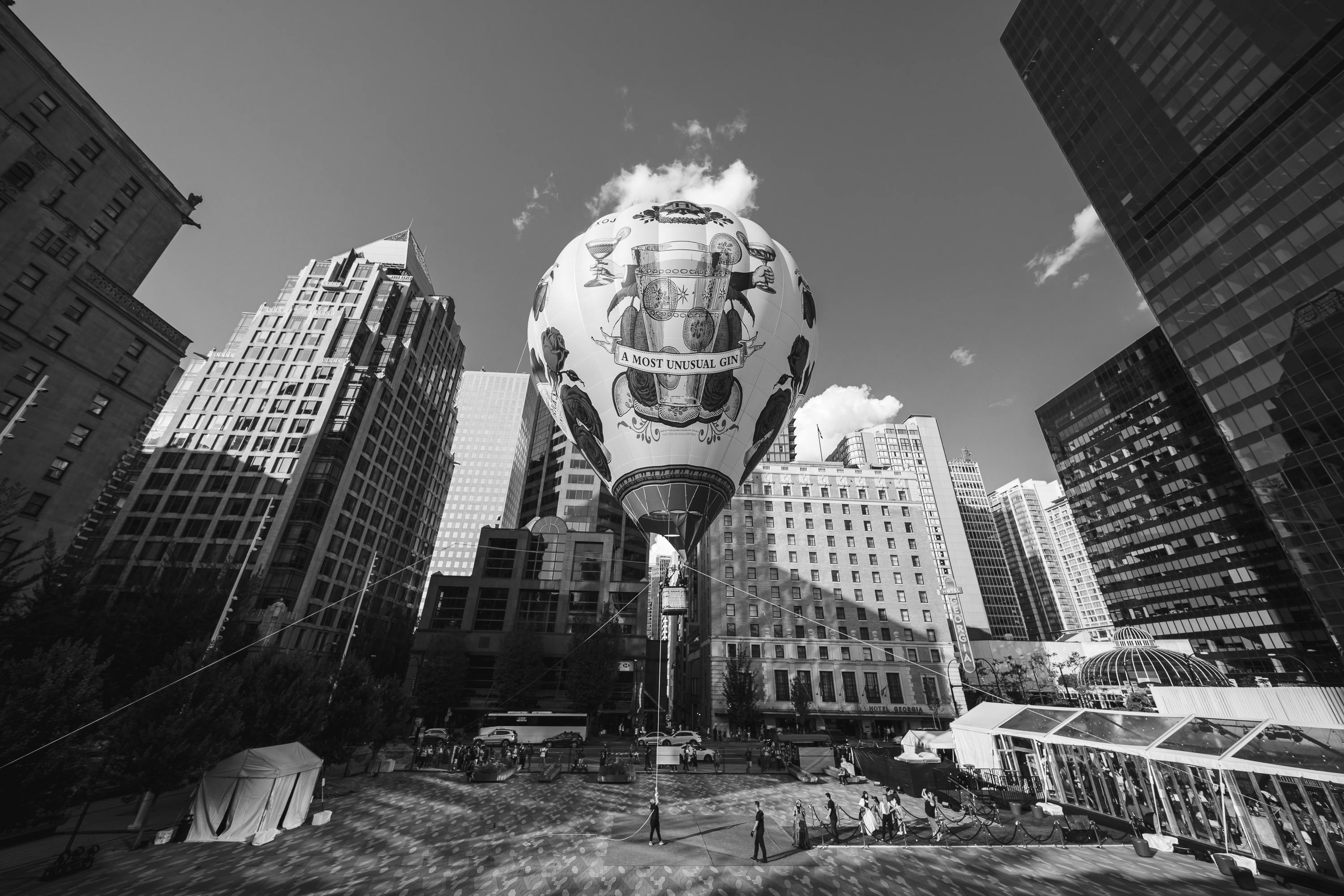 Hendrick's Gin hot air balloon — Vancouver night aerial